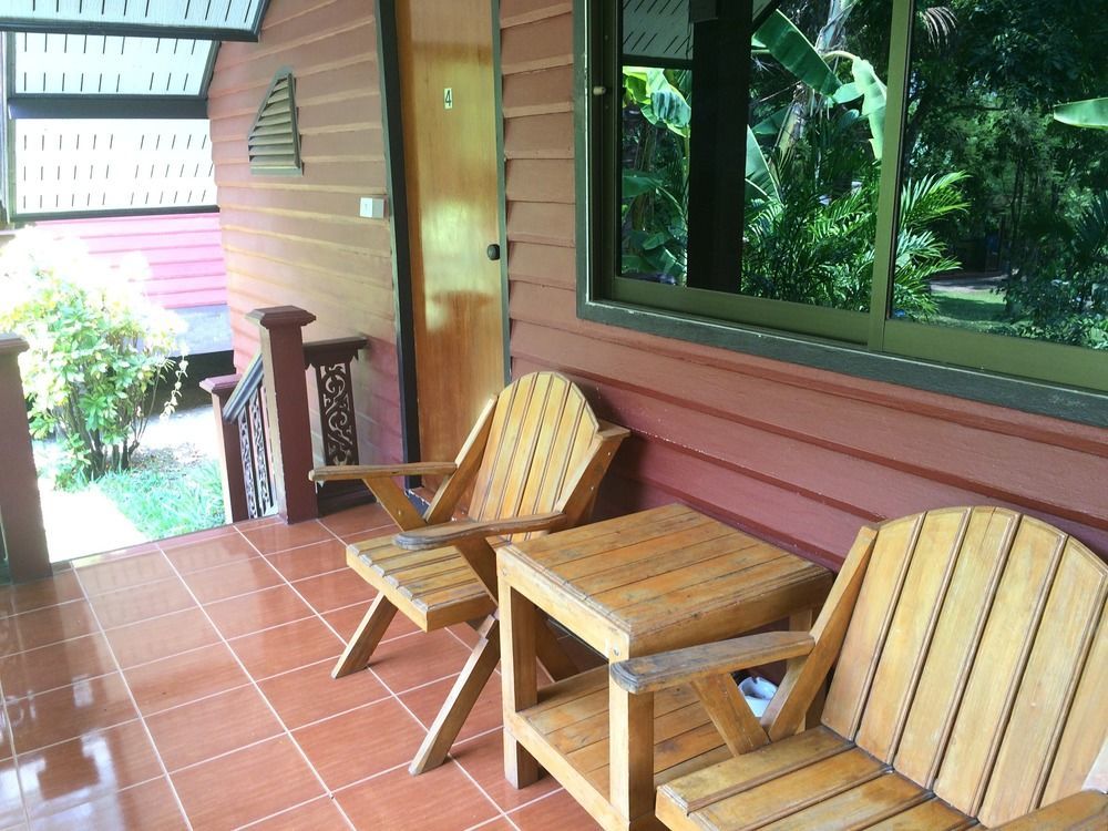 Ban Suan Klang Muang Resort Мэхонгсон Экстерьер фото